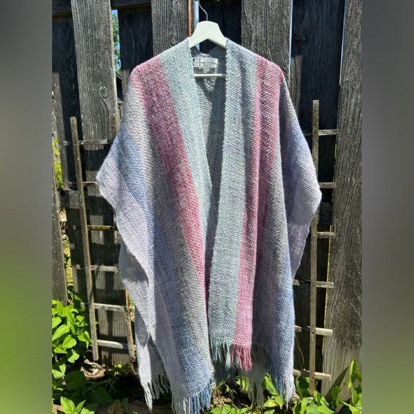 Vintage Manos Del Uruguay Handspun handmade 100% wool poncho - Picture 5 of 9